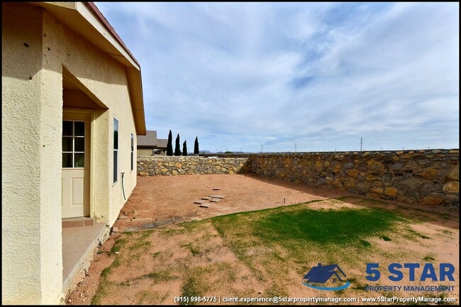 Building Photo - 14164 Robert Ituarte Dr