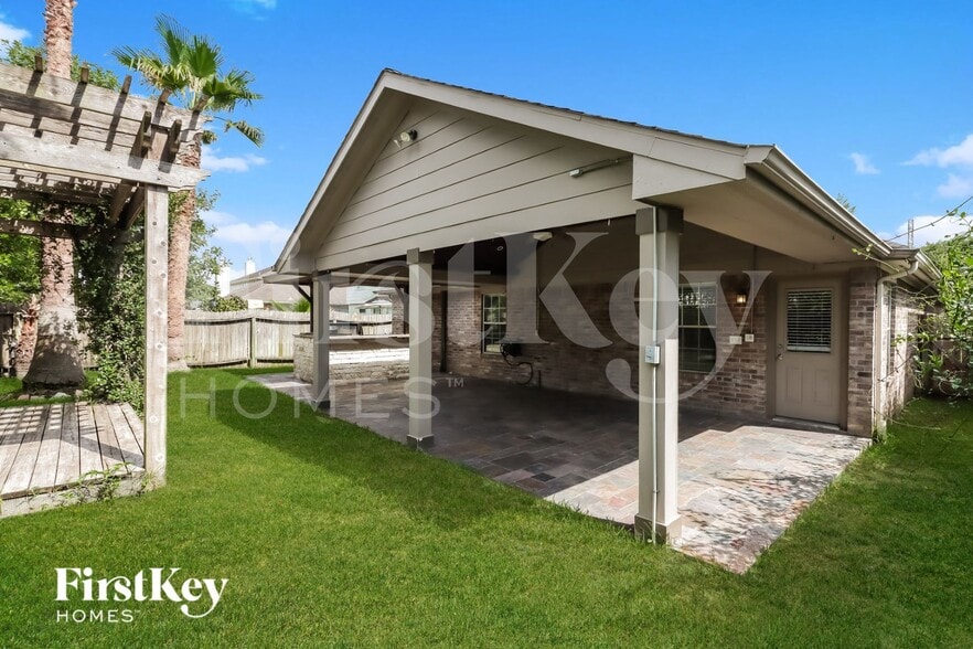 Building Photo - 16114 Speyburn Ct