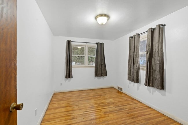 Building Photo - Charming Updated Single-Family Home Near Northtown