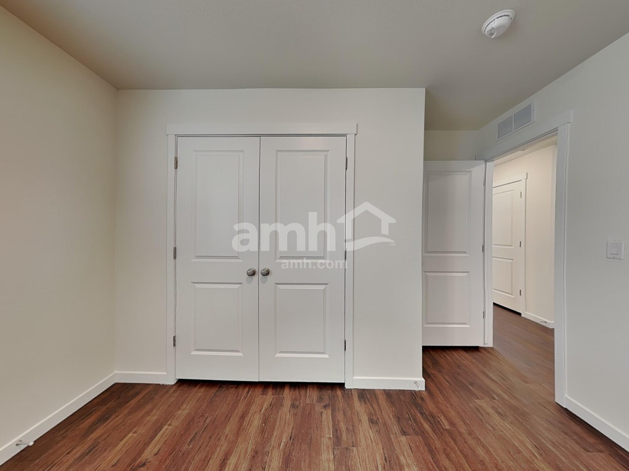 Building Photo - 11669 Logans Rdg Dr