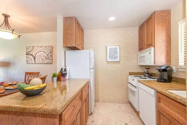 Building Photo - 648 Cottage Dr