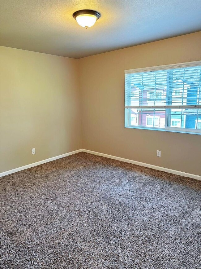 Building Photo - 5115 Solberg Drive SW