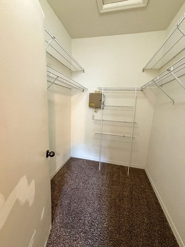 Building Photo - The Gables #29 - Pet Friendly!