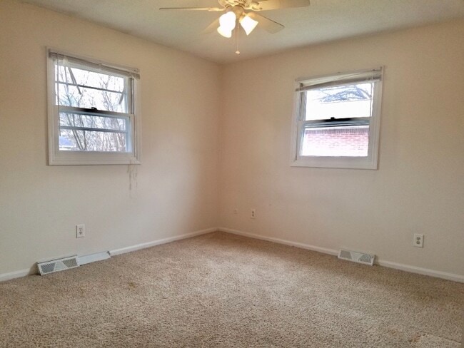 Building Photo - 2036 Austin Dr