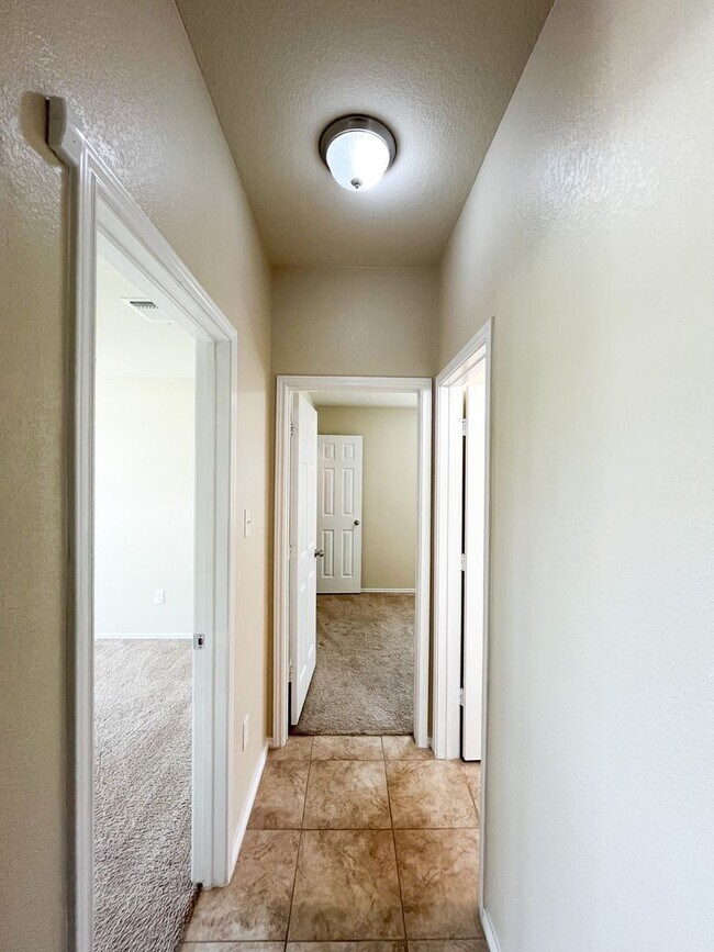 Building Photo - Available NOW!! Beautiful 1 story, 3 bedro...