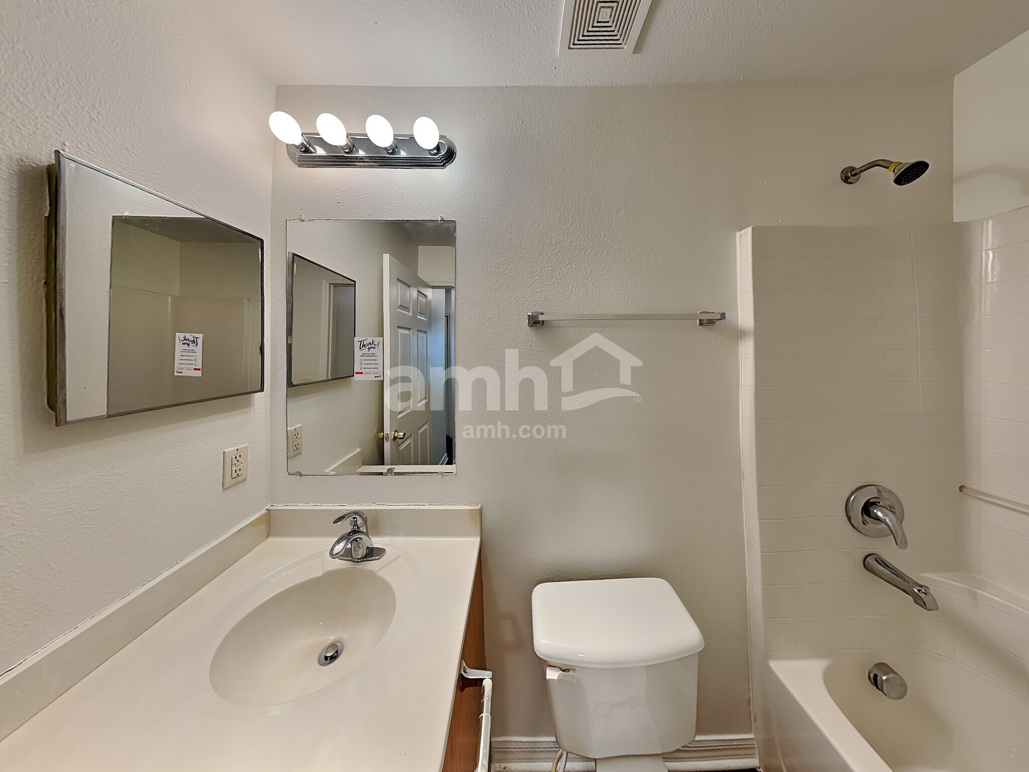 Building Photo - 6544 Gentle Oaks Dr S