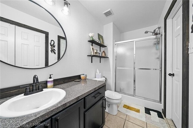 Building Photo - 400 Bordeaux Cir