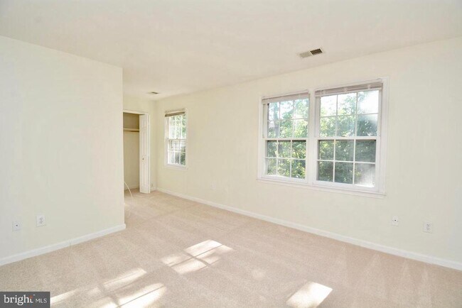 Building Photo - 7378 Jiri Woods Ct