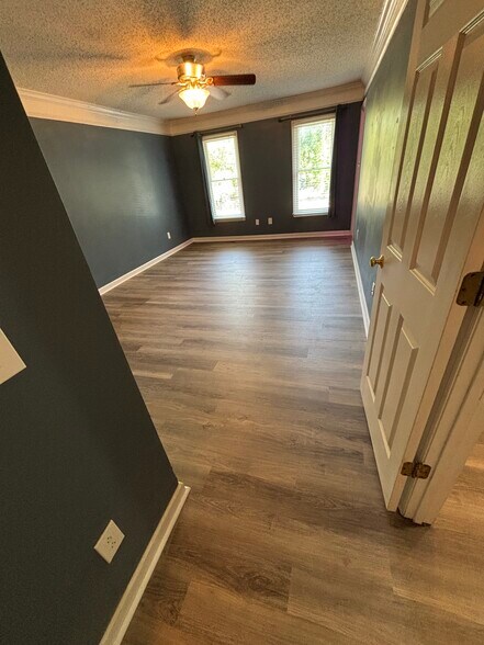 Building Photo - 2501 Water Run Ct