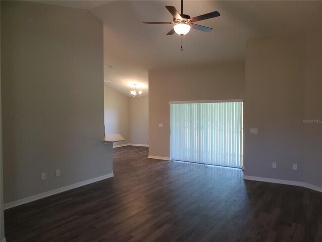 Building Photo - 5076 SW 104th Loop