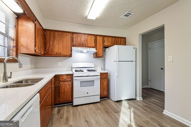 Building Photo - 4457 Woodbank Ln