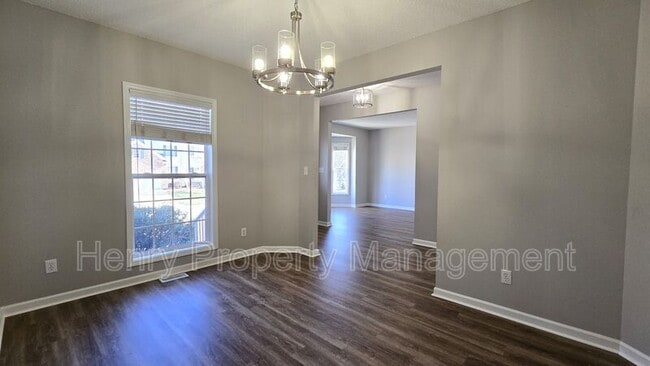 Building Photo - 612 Park York Ln