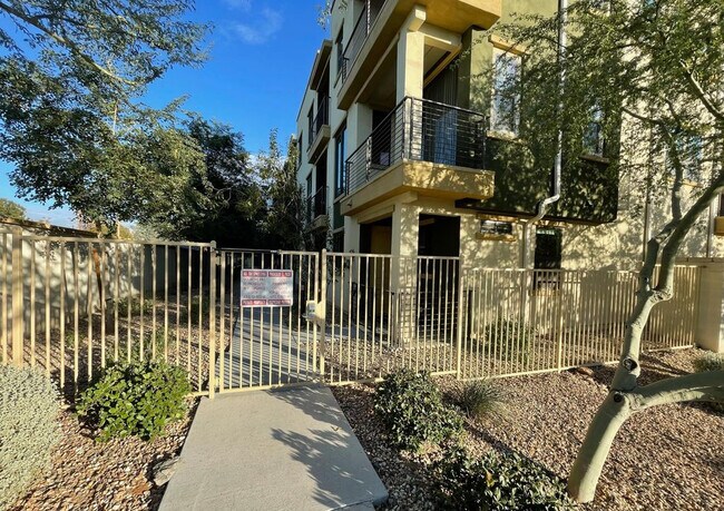 Building Photo - 4235 N 26th St