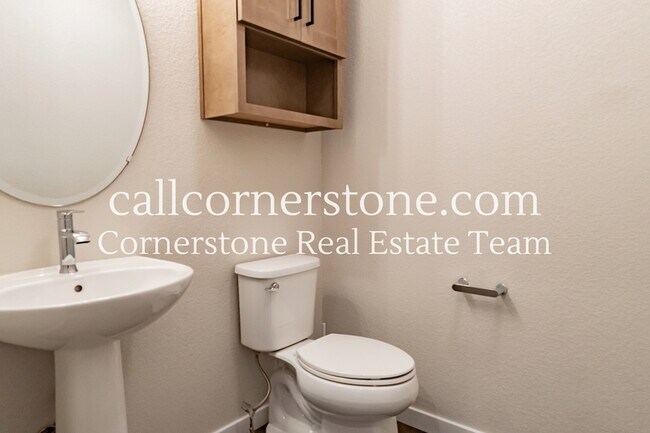 Building Photo - 3683 Levy Pk Dr