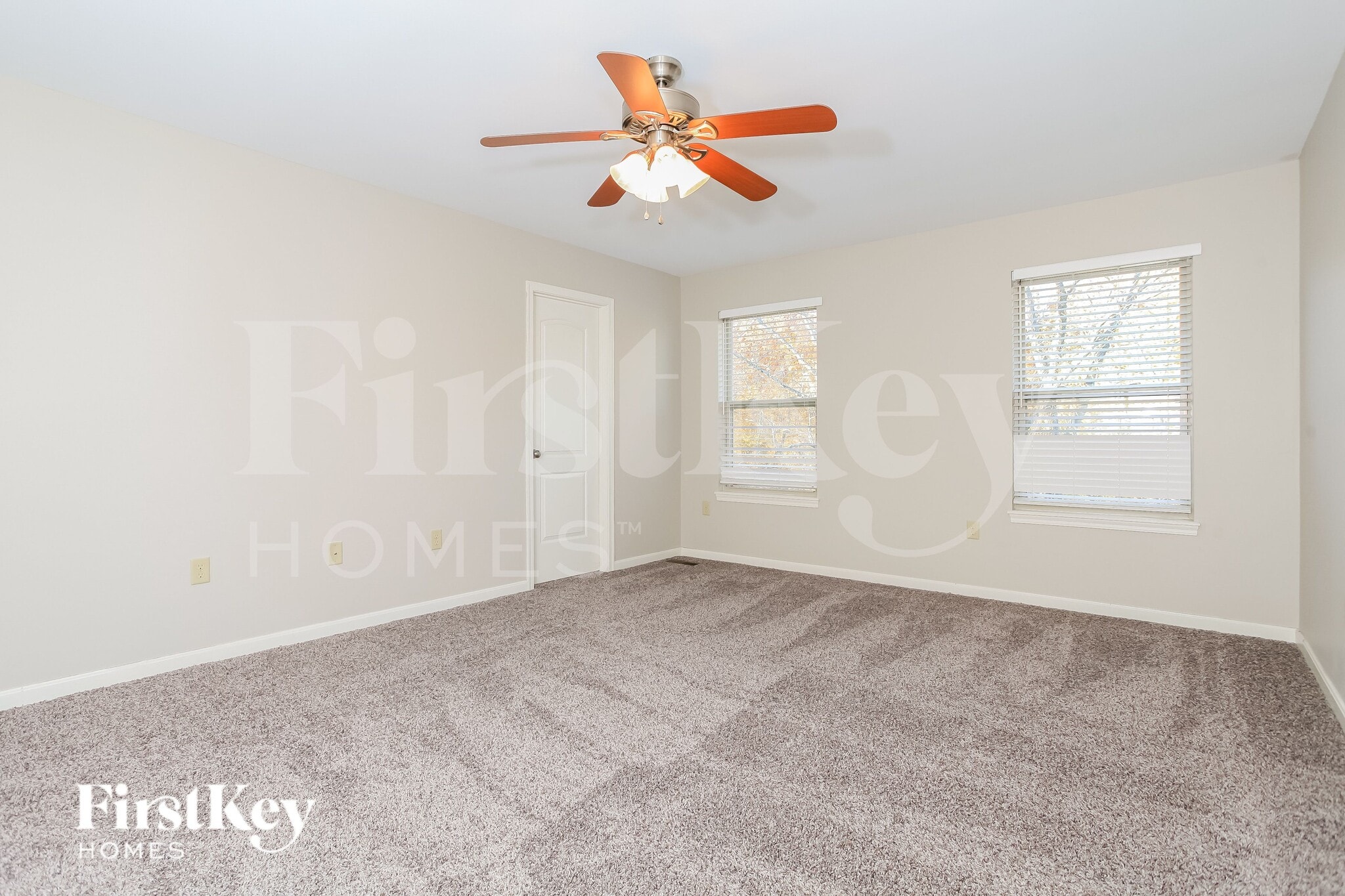 Building Photo - 2724 Parkerridge Dr