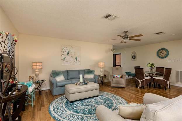 Building Photo - 206 Cedarwood Cir