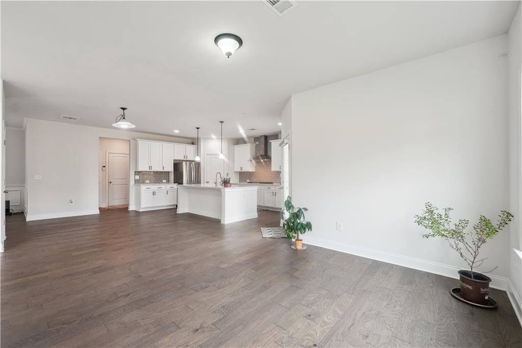 Building Photo - 4055 Starwood Dr