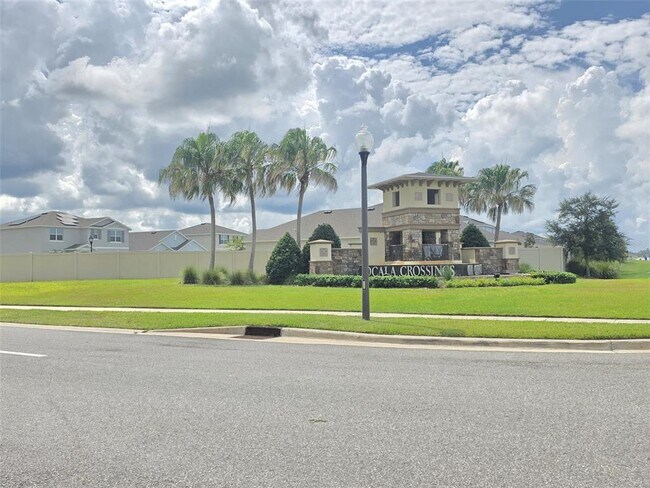 Building Photo - 4631 SW 88 Pl