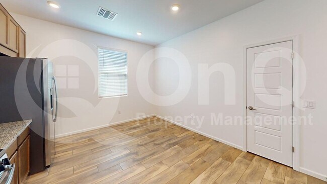 Building Photo - 7110 W Ferntree Ln
