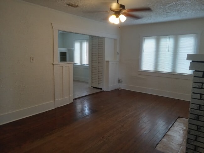 Building Photo - 1040 7th St S