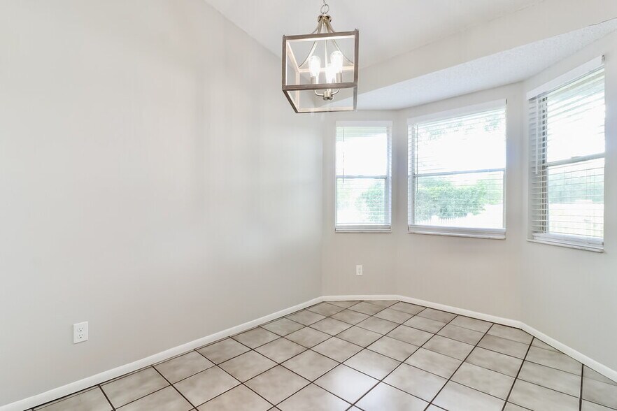 Building Photo - 227 Belfort Pl