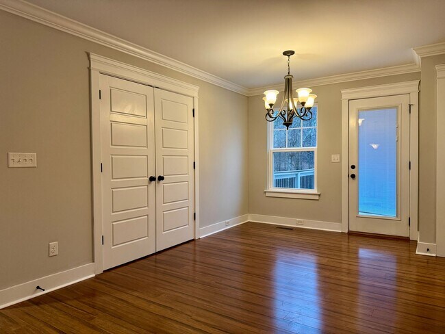 Building Photo - 6477 Olin Ln