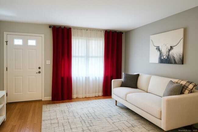 Building Photo - 48 Strawberry Hill Ave