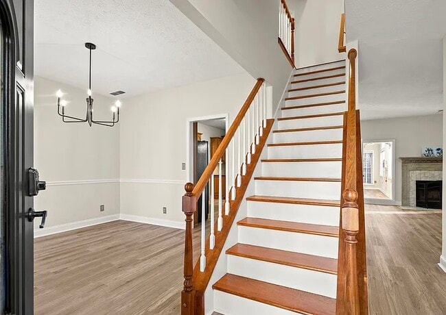 Building Photo - 4235 Marjorie Rd SW