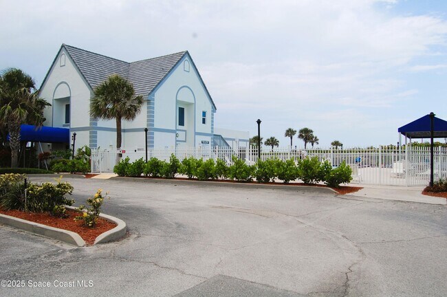 Building Photo - 143 Ocean Park Ln
