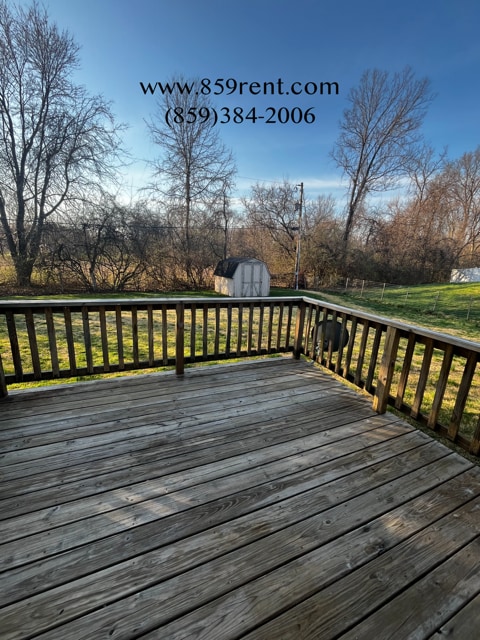 Building Photo - 2870 Russell Dr