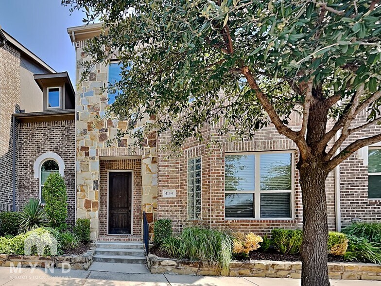 Building Photo - 4144 Riverside Dr