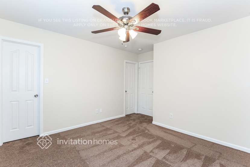 Building Photo - 310 Holton Dr