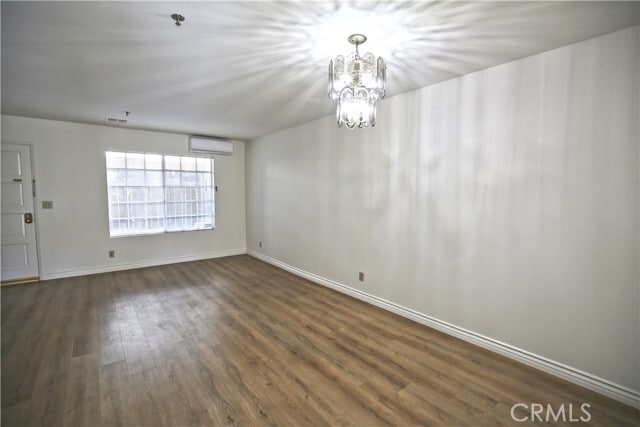 Building Photo - 1211 Huntington Dr