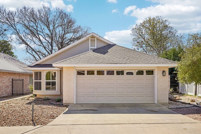 Building Photo - 127 Terrace Ln