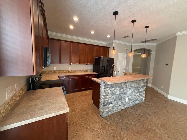 Building Photo - Beautiful Single Family Home in Windermere!