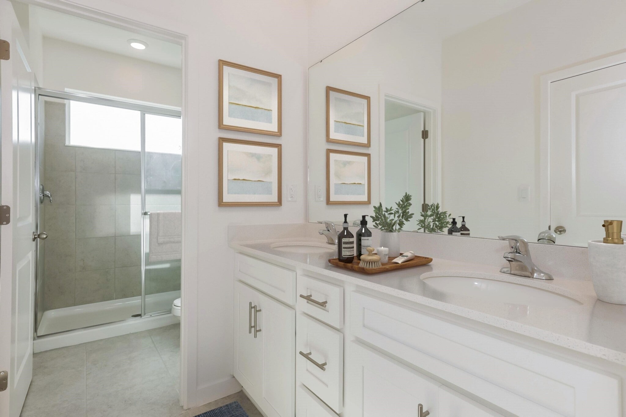 Building Photo - 1527 Tristar Dr