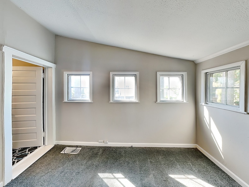 Building Photo - 595 Boulevard SE