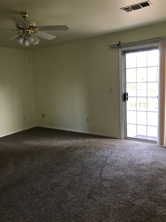 Building Photo - 1653 Kildare Dr