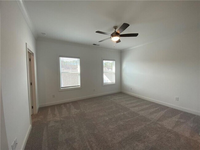 Building Photo - 805 Green Sapling Trl