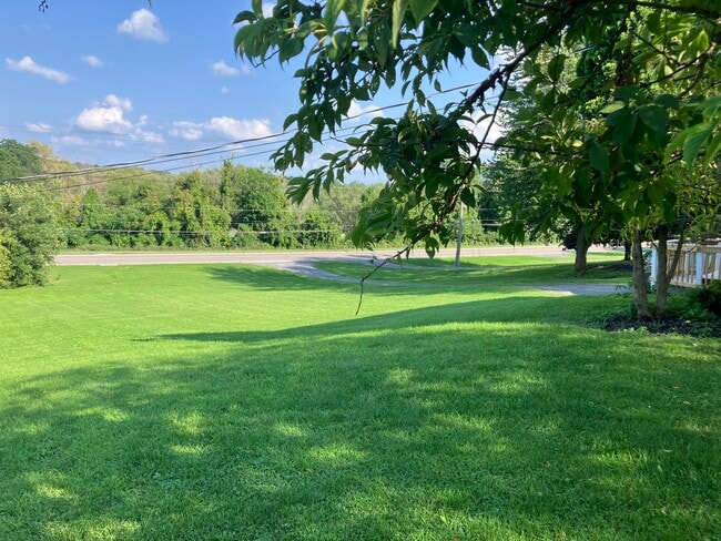 Building Photo - 3740 Middle Cheshire Rd