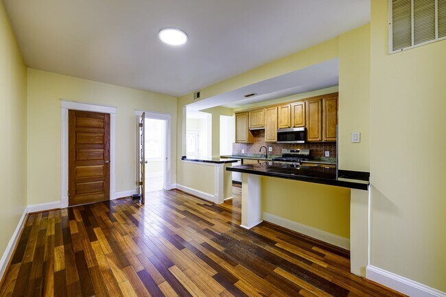 Building Photo - 5518 13th St NW