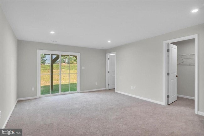 Building Photo - 40 Hamilton Ct