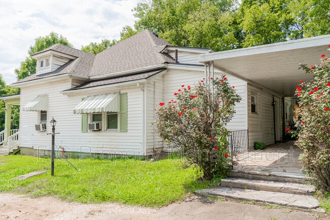 Building Photo - 119 West Moody Avenue - 1