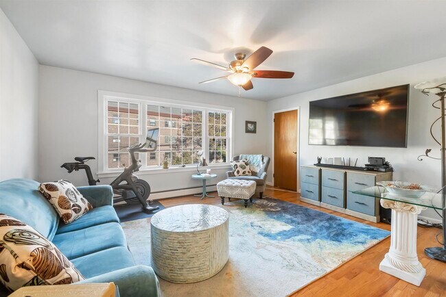 Building Photo - 290 RANDOLPH Ave