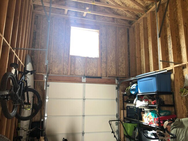 Building Photo - Newer Pet Friendly Home with detached Garage close to Barkley Trail system