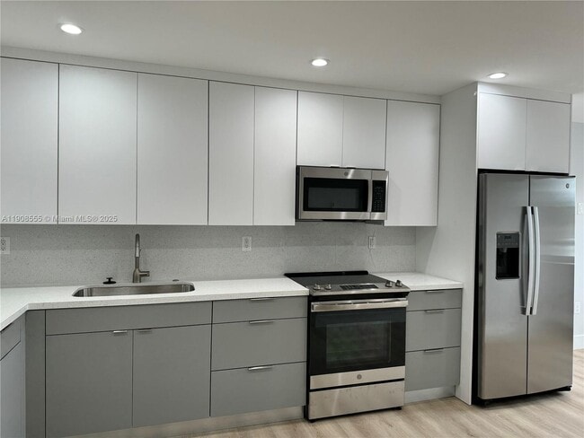 Primary Photo - 161 Bentley Dr