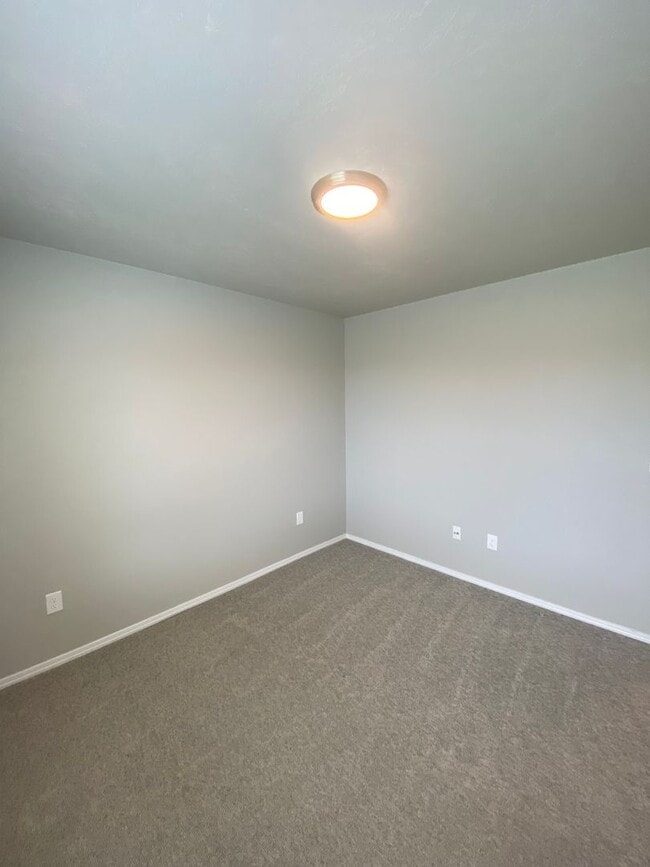 Building Photo - 5214 Clearfield Ct