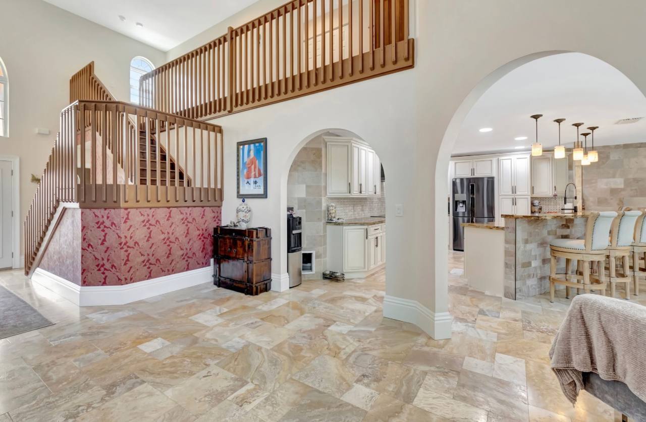 Building Photo - 17274 Ventana Dr