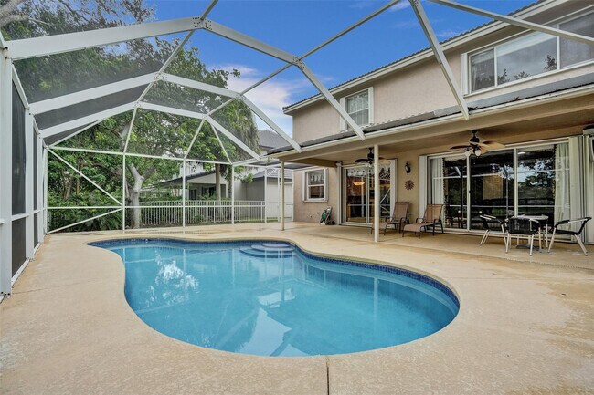 Building Photo - 10442 NW 60th Pl