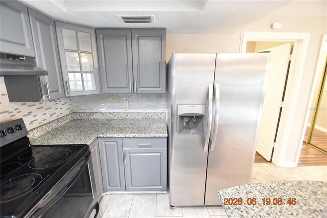 Building Photo - 3273 Harbor Lake Dr